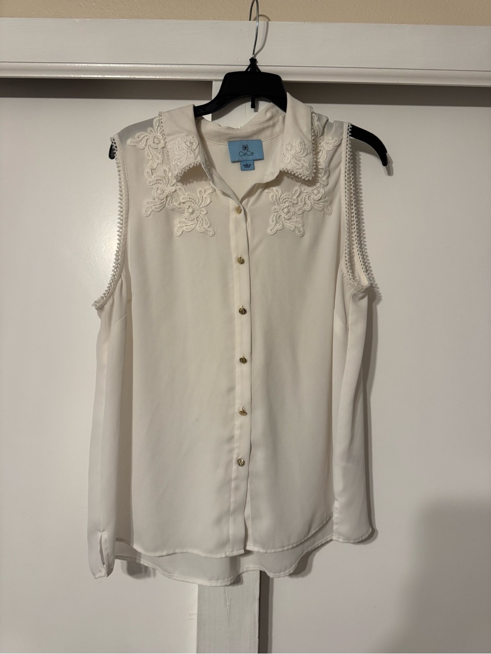 CeCe Cream Lace-Trim Cold-Shoulder Button-Front Blouse
